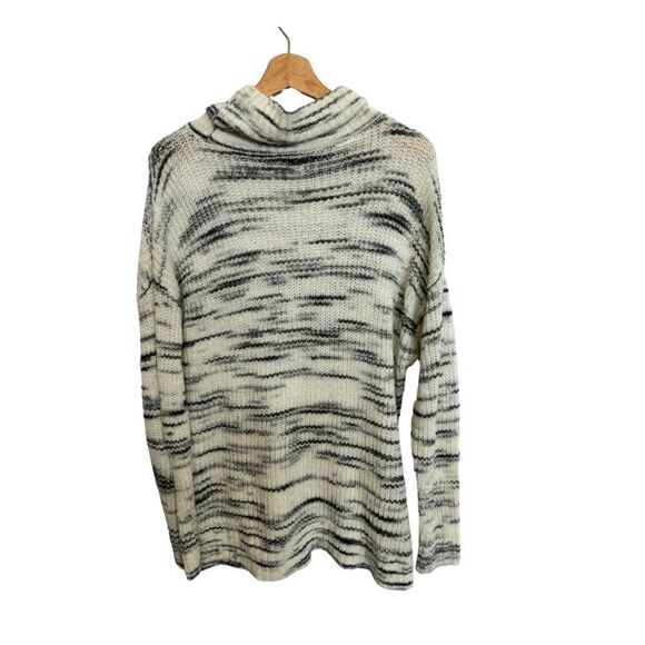 Torrid Pullover Turtle Neck Sweater - Picture 2 of 7